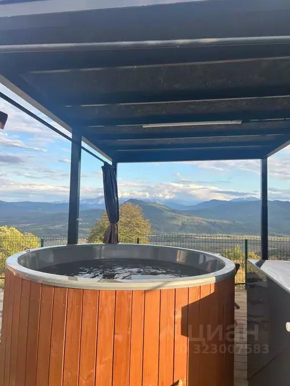 Дом в Адыгея, Майкопский район, Даховское с/пос км 8-й (15 м) - Фото 1