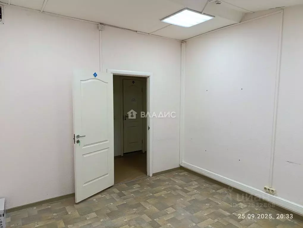 Офис в Коми, Сыктывкар Первомайская ул., 87 (15 м) - Фото 1