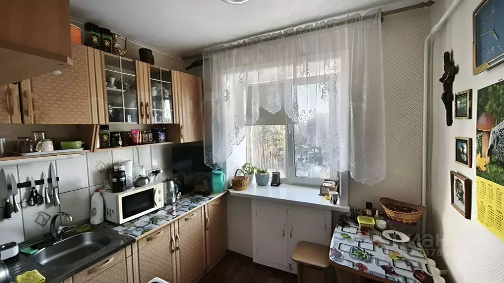 4-к кв. Свердловская область, Реж ул. Черняховского, 13 (60.0 м) - Фото 0
