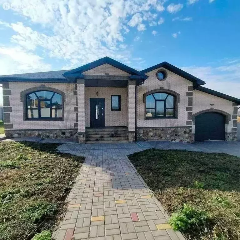 Дом в Белгород, Широкая улица (185 м) - Фото 1