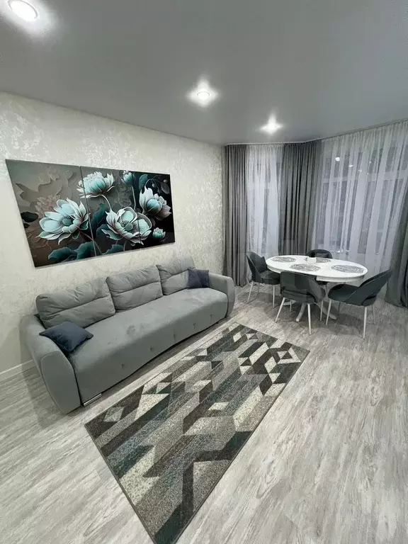 3-к. квартира, 70 м, 3/6 эт. - Фото 1