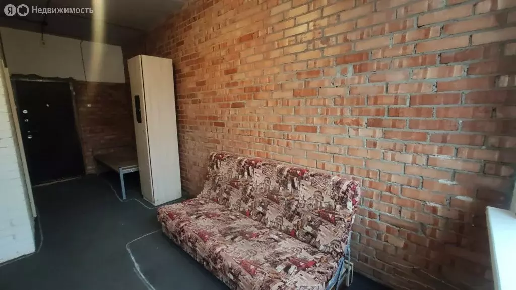 1к в -комнатной квартире (18 м) - Фото 0