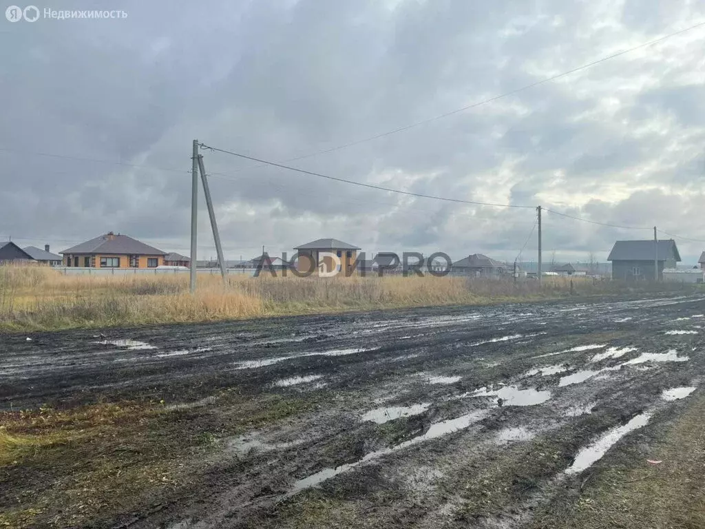 Участок в Кармаскалы, улица Жукова, 3 (1205 м) - Фото 1