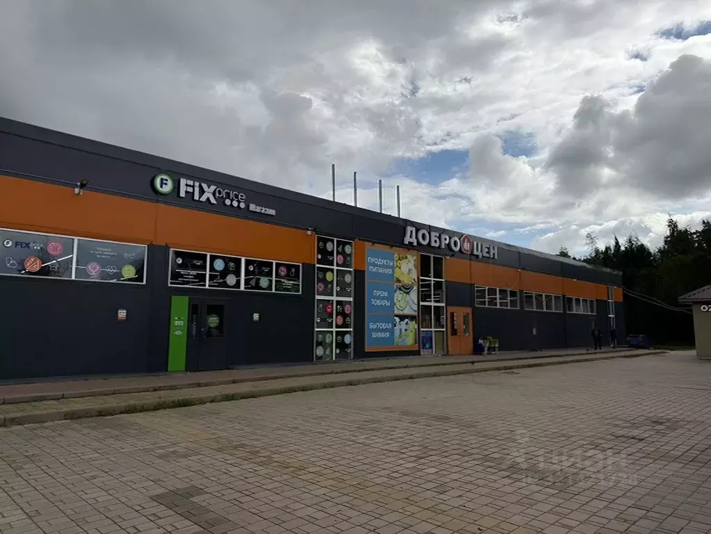 Торговая площадь в Ленинградская область, Отрадное Кировский район, ... - Фото 1