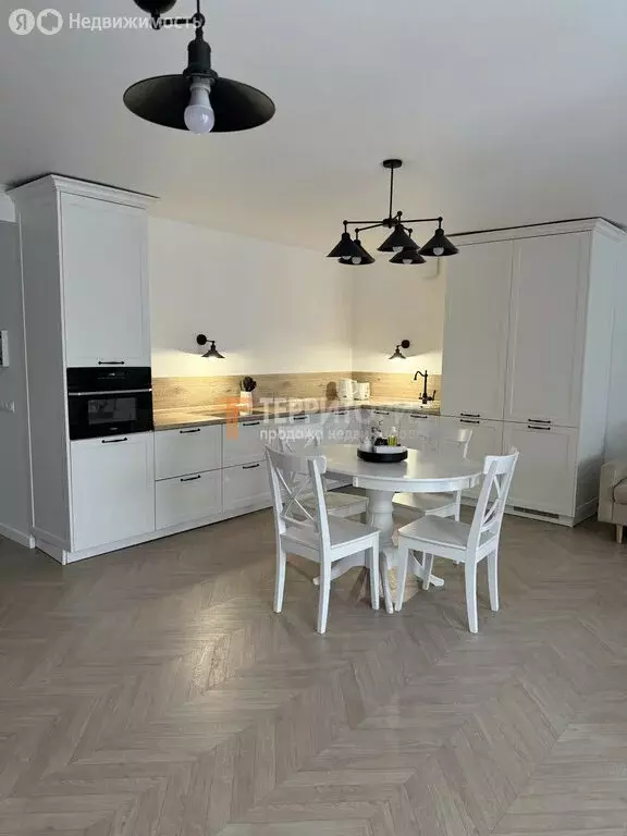 4-комнатная квартира: Пермь, Петропавловская улица, 123 (111 м) - Фото 1