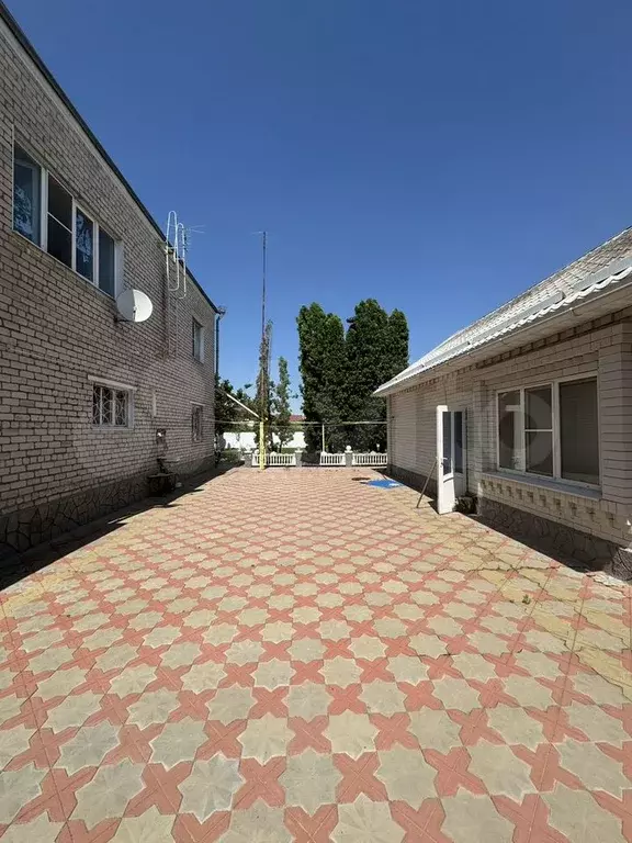 Дом 200 м на участке 8 сот. - Фото 0