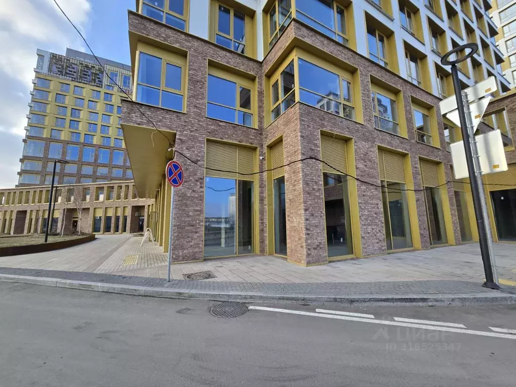 Помещение свободного назначения в Москва ул. Мустая Карима, 12 (256 м) - Фото 0
