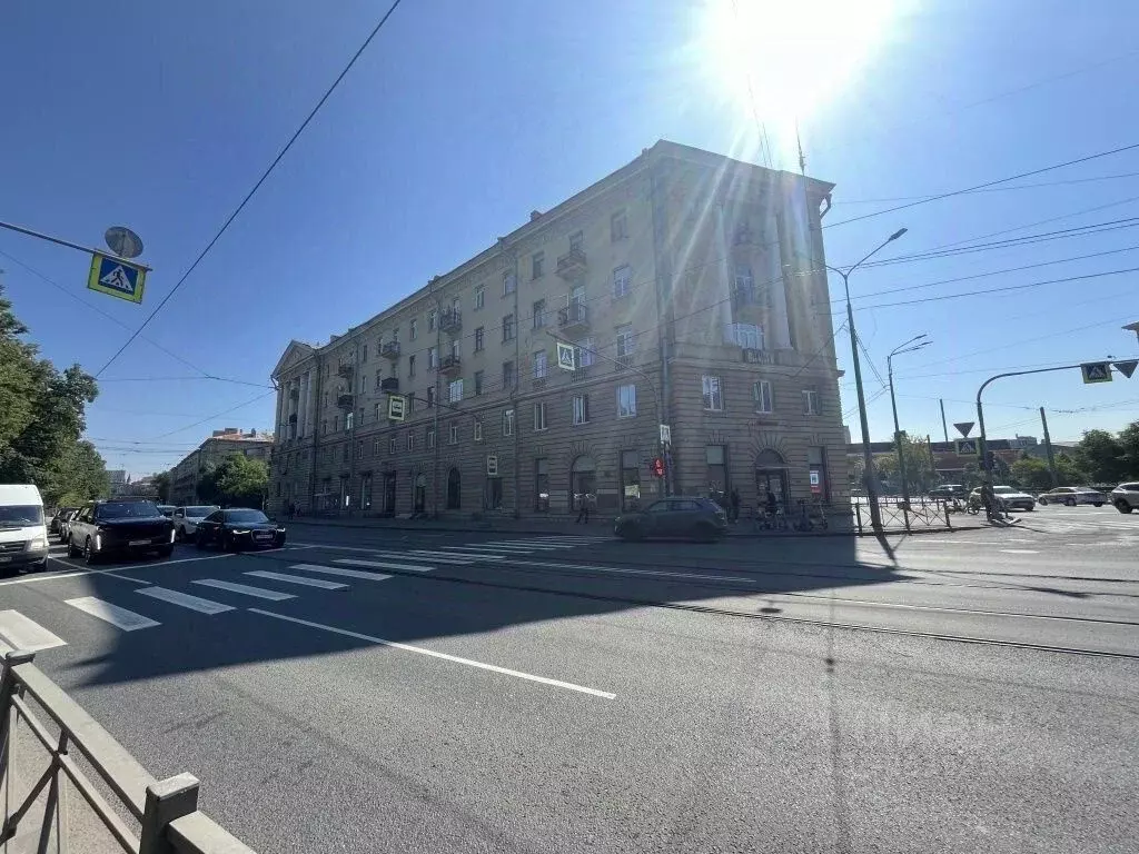 Торговая площадь в Санкт-Петербург просп. Обуховской обороны, 17 (465 ... - Фото 2