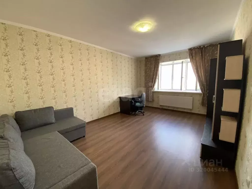 1-к кв. Тюменская область, Тюмень ул. Революции, 228к3 (45.0 м) - Фото 0