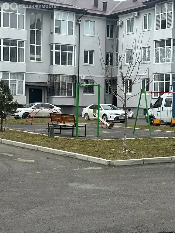 3-комнатная квартира: Нальчик, курортный посёлок Вольный Аул, ... - Фото 2