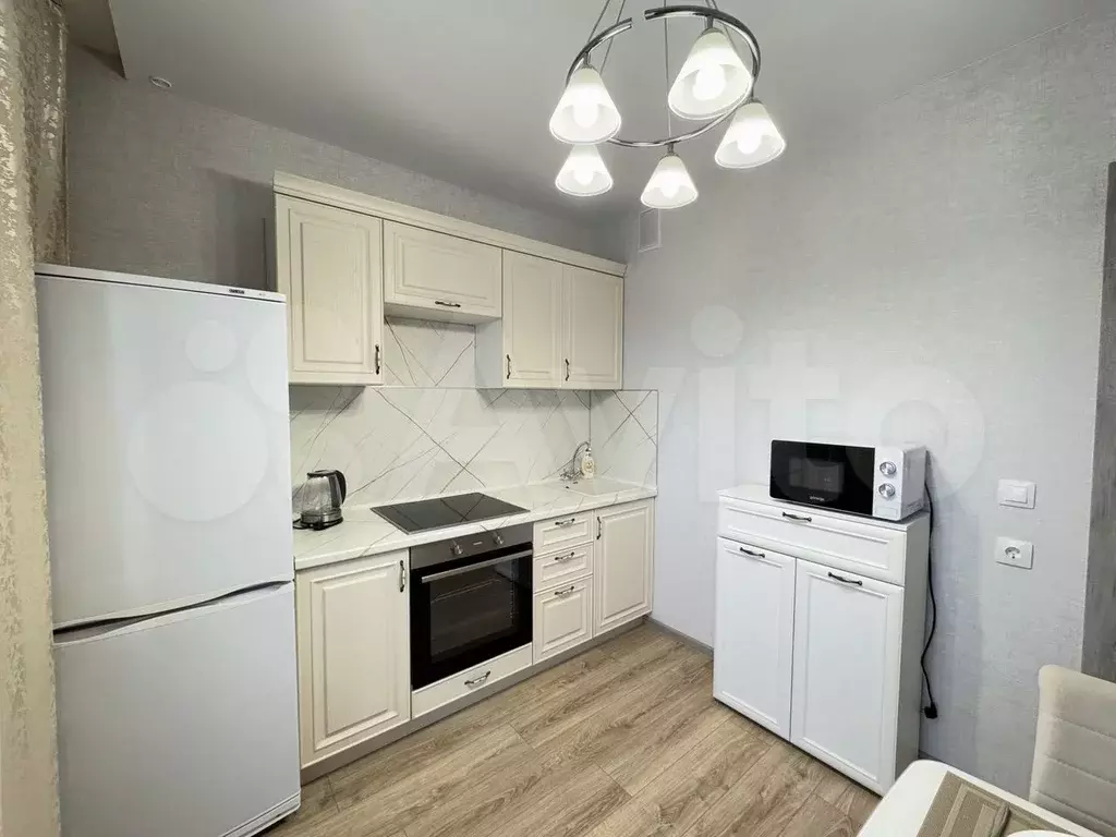 1-к. квартира, 40 м, 11/17 эт. - Фото 0