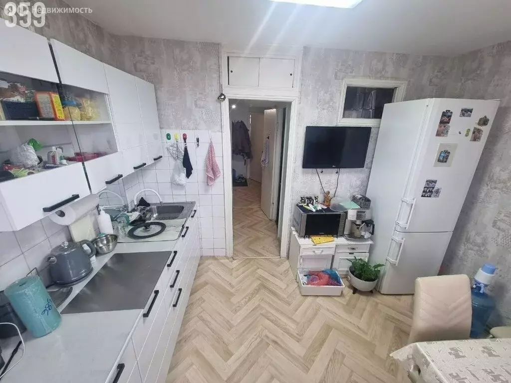 3-комнатная квартира: Приморский, улица Десантников, 9 (66 м) - Фото 2