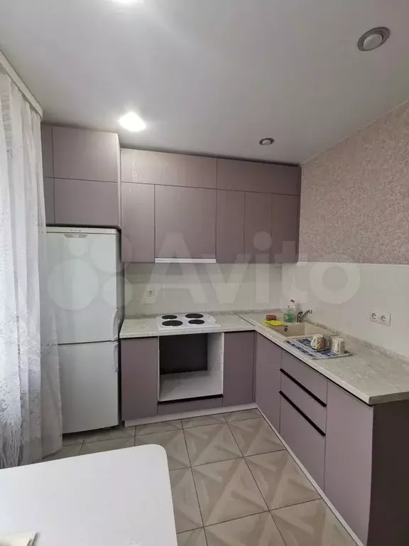 1-к. квартира, 40 м, 3/9 эт. - Фото 0