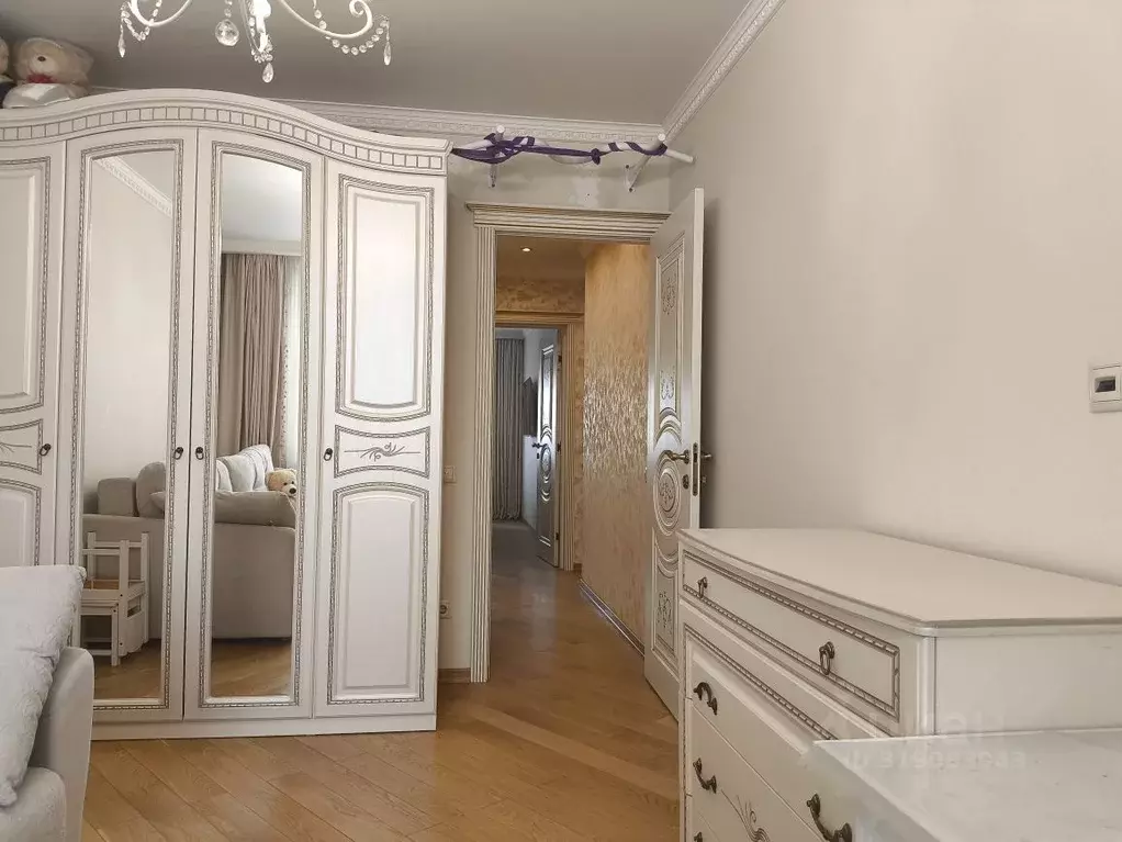 3-к кв. Москва, Москва, Московский г. ул. Никитина, 8 (82.0 м) - Фото 0