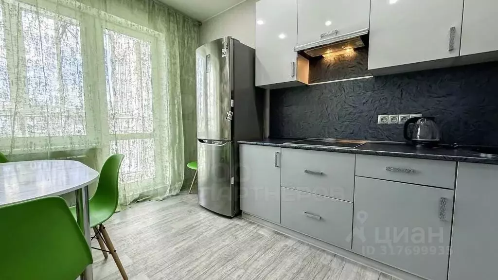 1-к кв. Иркутская область, Иркутск бул. Рябикова, 21/1 (36.0 м) - Фото 0