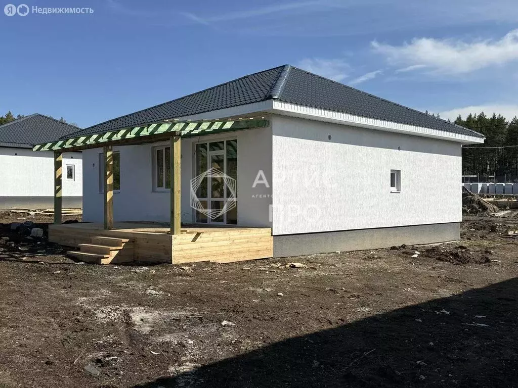 Дом в Свердловская область, Сысертский муниципальный округ, деревня ... - Фото 1