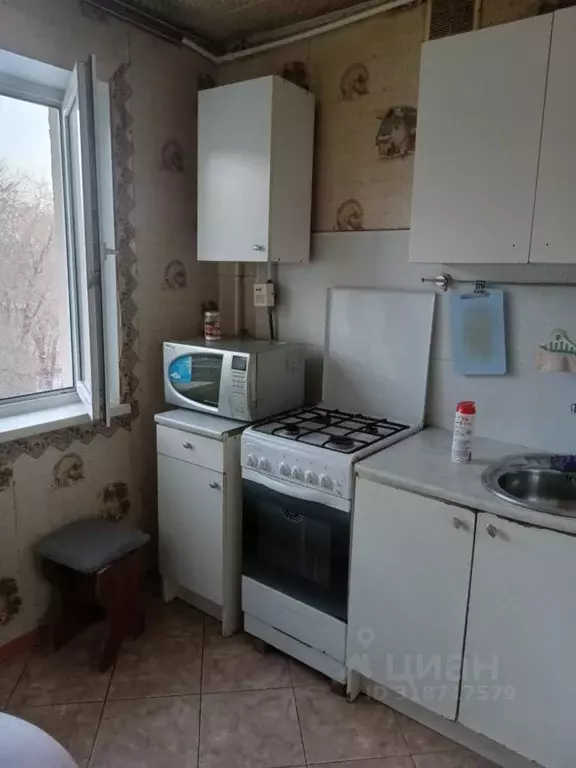 2-к кв. Омская область, Омск Заозерная ул., 13А (45.0 м) - Фото 0
