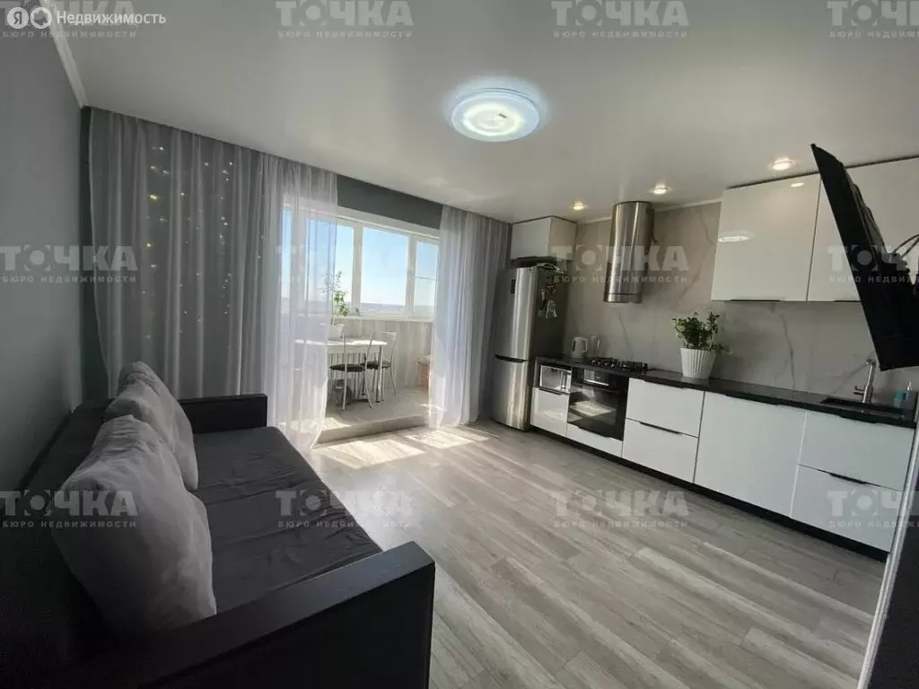 3-комнатная квартира: Чебаркуль, улица Крылова, 22 (69.5 м) - Фото 1
