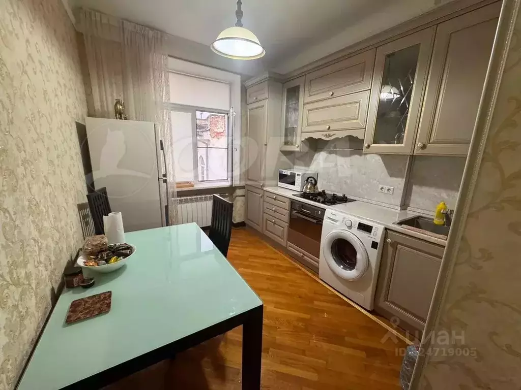 2-к кв. Дагестан, Махачкала просп. Расула Гамзатова, 16 (55.0 м) - Фото 1