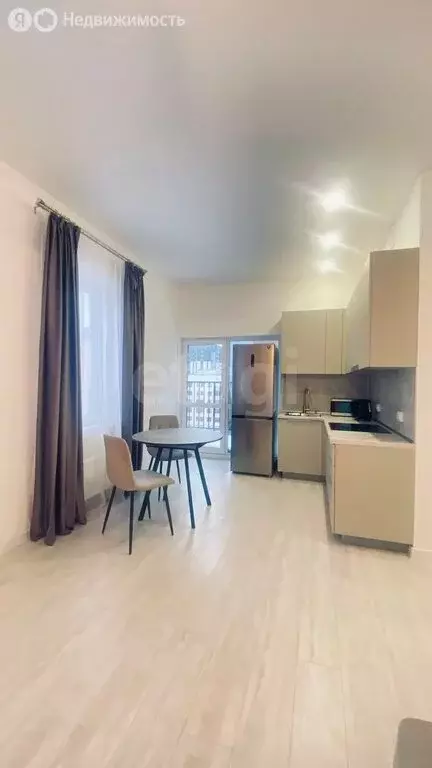 Квартира-студия: Тюмень, улица Василия Малкова, 7 (31 м) - Фото 1