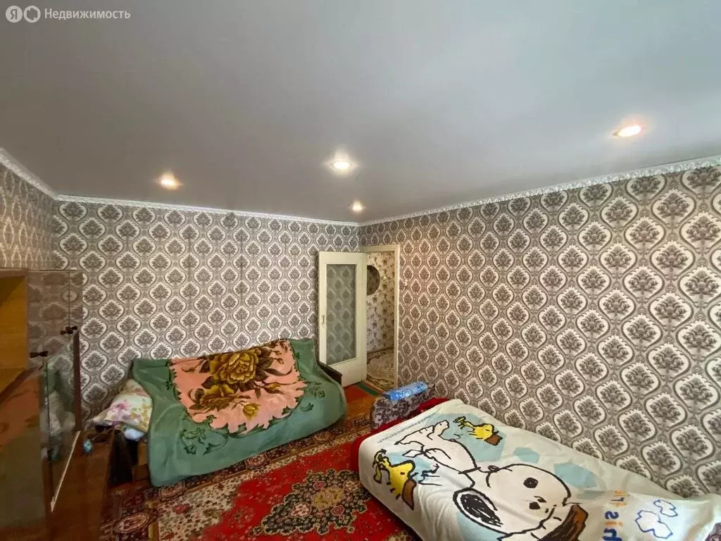 2-комнатная квартира: Красная Горбатка, Красноармейская улица, 35 ... - Фото 1