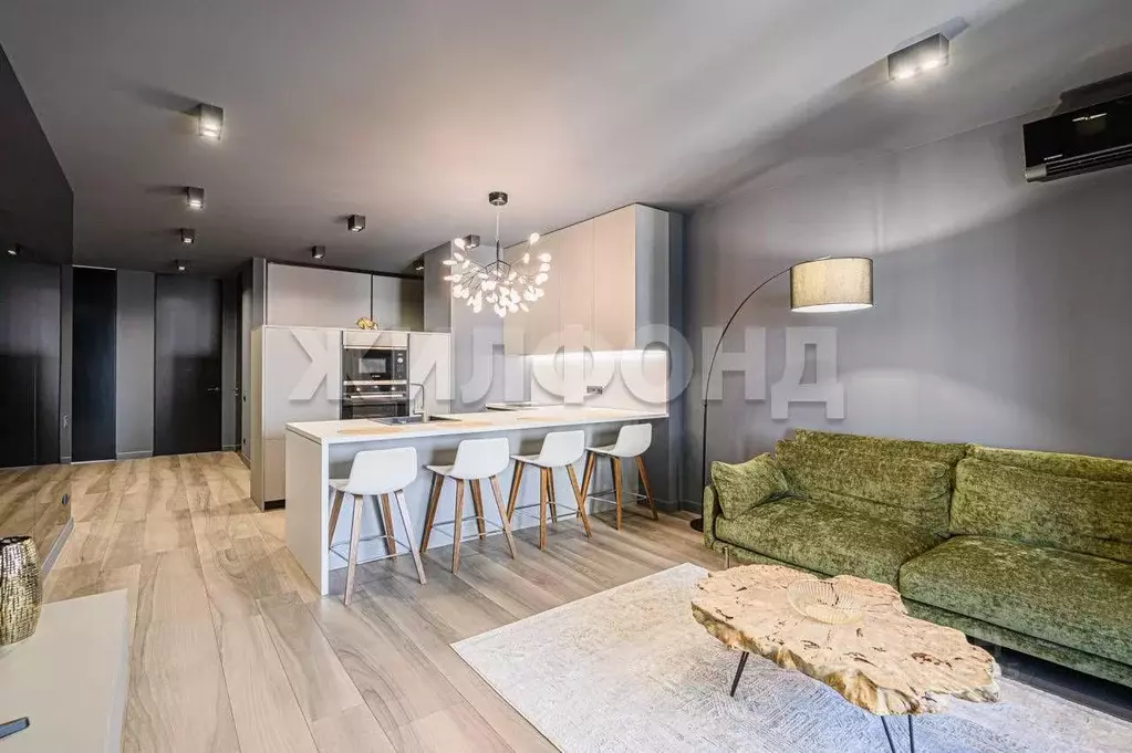 Квартира, 4 комнаты, 105 м - Фото 0