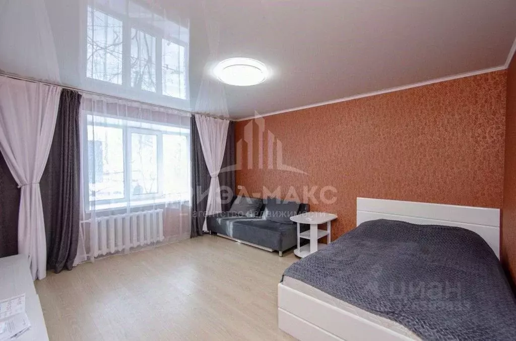 1-к кв. Брянская область, Брянск ул. Свободы, 8 (36.1 м) - Фото 1