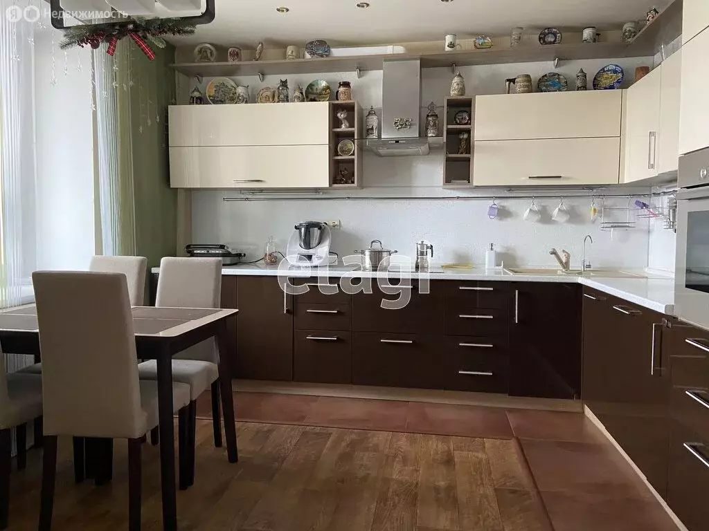 2-комнатная квартира: Тюмень, Комсомольская улица, 75 (70 м) - Фото 2