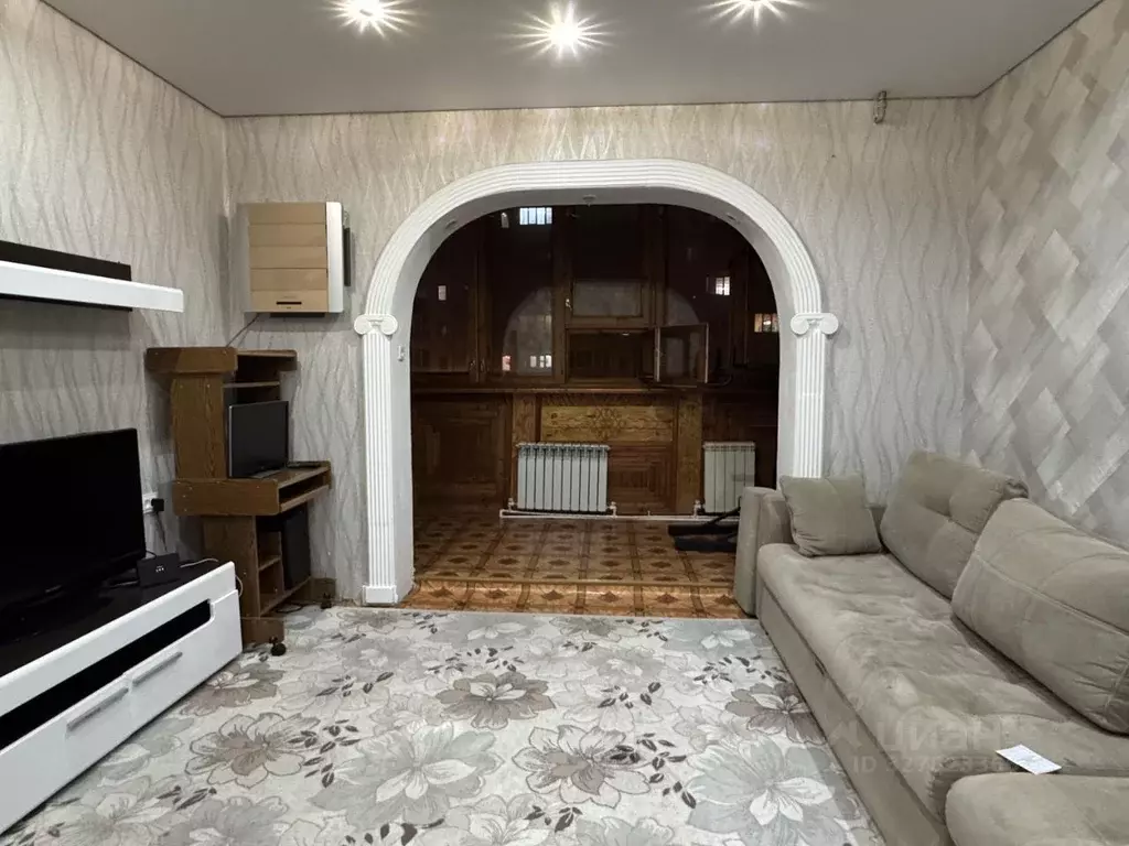 2-к кв. Астраханская область, Астрахань ул. Бориса Алексеева, 65 (65.0 ... - Фото 1