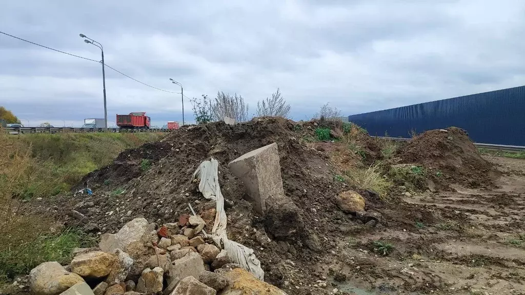 Участок в Московская область, Люберцы городской округ, д. Островцы  ... - Фото 0