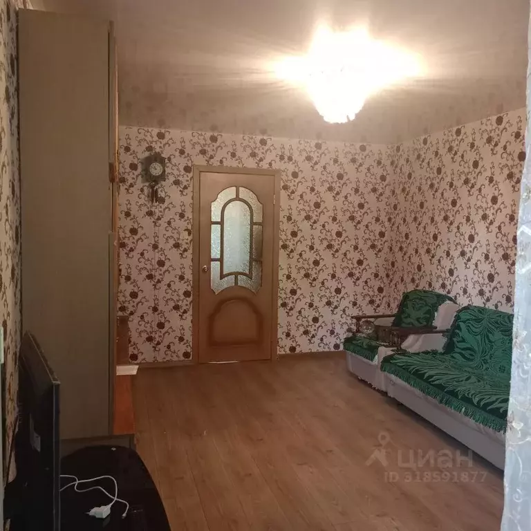 3-к кв. Новгородская область, Великий Новгород ул. Связи, 3 (58.0 м) - Фото 1