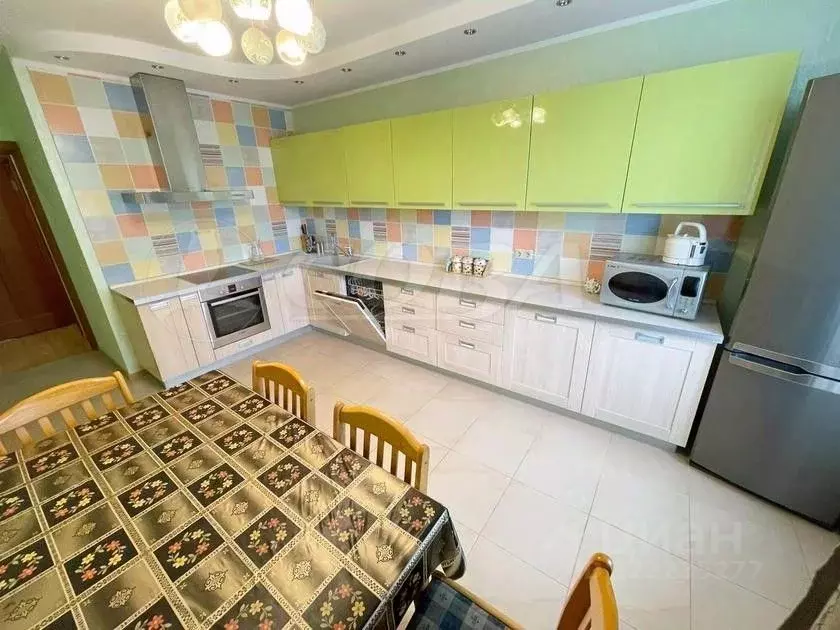 3-к кв. Тюменская область, Тюмень ул. Грибоедова, 6к1 (110.0 м) - Фото 1