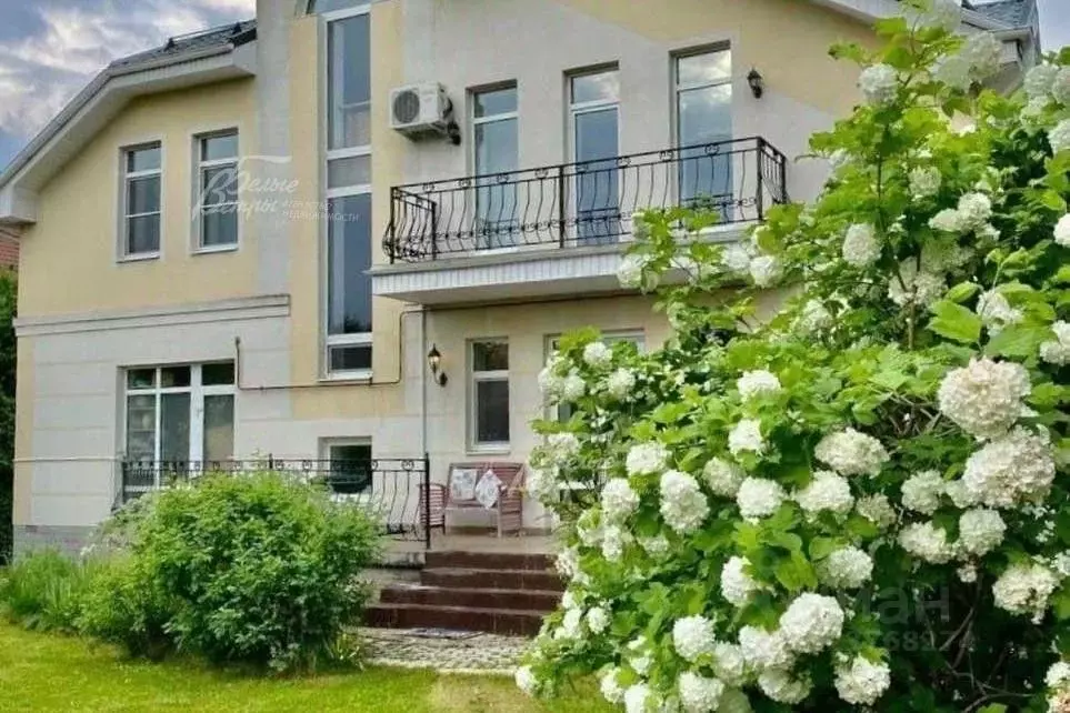 Дом в Москва д. Пучково, ул. Веселая (393 м) - Фото 1