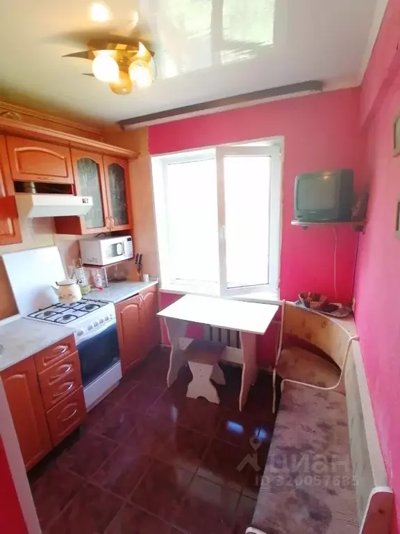3-к кв. Брянская область, Брянск Донбасская ул., 26 (60.0 м) - Фото 0