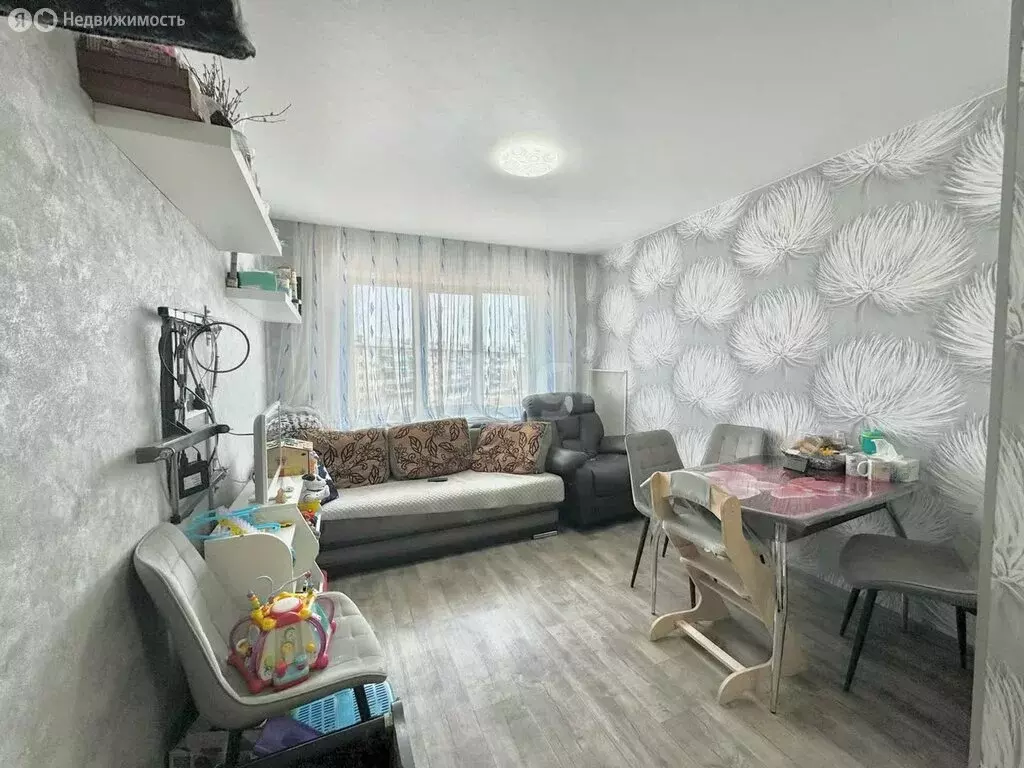 3-комнатная квартира: Комсомольск-на-Амуре, улица Аллея Труда, 62к3 ... - Фото 1