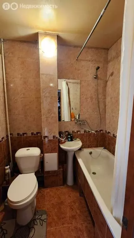 4-комнатная квартира: Нальчик, улица Ватутина, 18 (61 м) - Фото 0