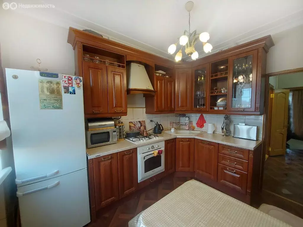 2-комнатная квартира: Новый Уренгой, Юбилейная улица, 1 (56.5 м) - Фото 2