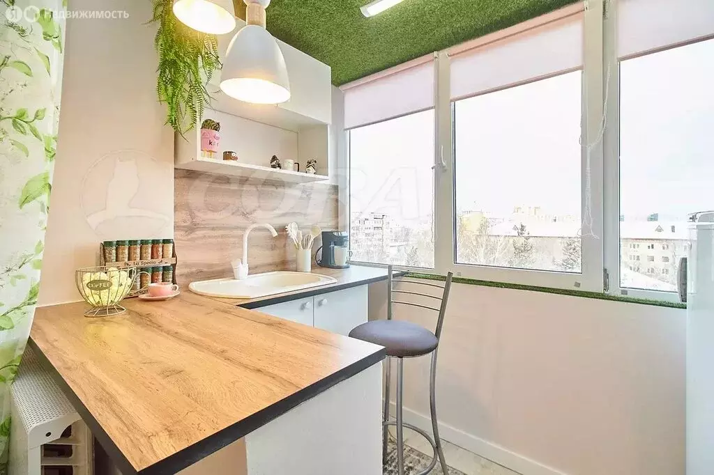 Квартира-студия: Тюмень, Харьковская улица, 69А (15 м) - Фото 1