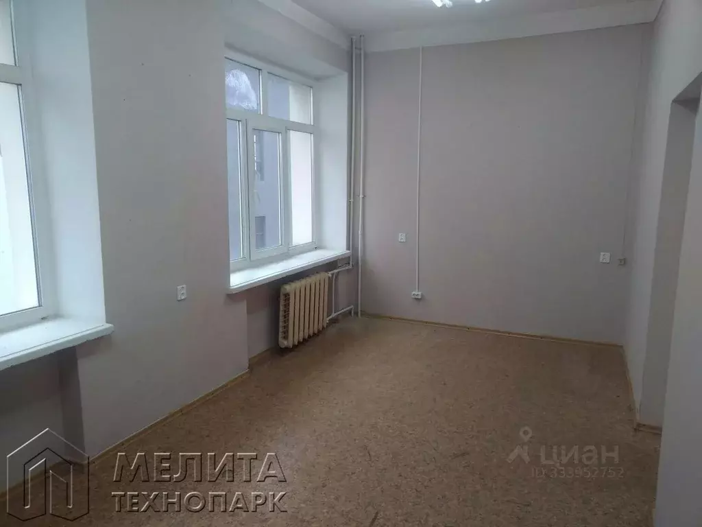 Офис в Татарстан, Казань ул. Мазита Гафури, 48 (39 м) - Фото 1