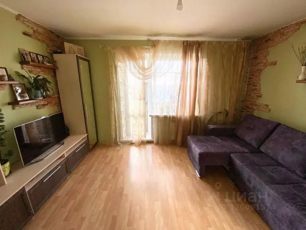 2-к кв. Иркутская область, Усть-Илимск просп. Дружбы Народов, 94 (41.7 ... - Фото 1