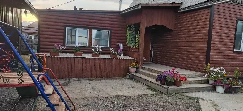 Дом в Саха (Якутия), Якутск ул. Можайского, 53 (110 м) - Фото 1