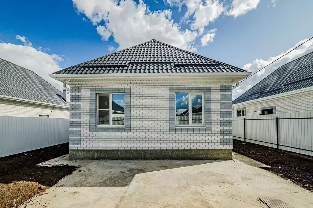 Дом в Краснодарский край, Краснодар пос. Индустриальный, бул. Надежды, ... - Фото 1