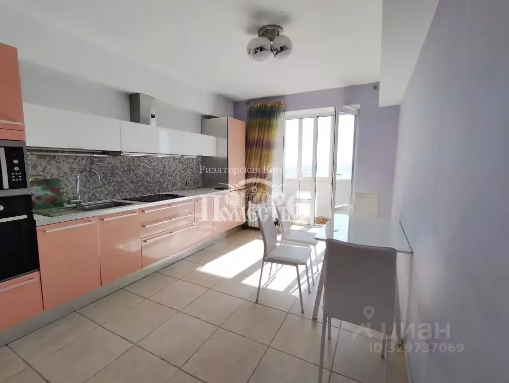 2-к кв. Иркутская область, Иркутск Байкальская ул., 126/3 (70.0 м) - Фото 1