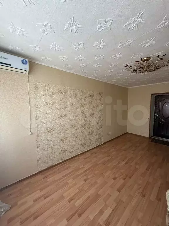 Комната 17 м в 7-к., 2/5 эт. - Фото 1