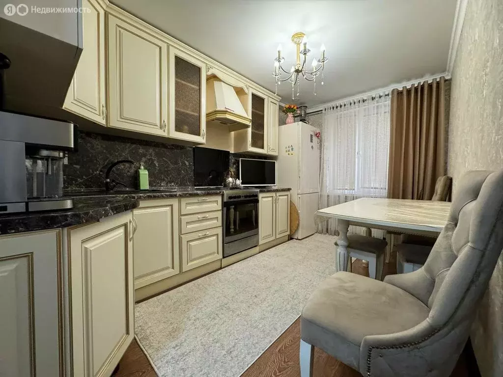 4-комнатная квартира: Дербент, улица Расулбекова, 19 (75.5 м) - Фото 1