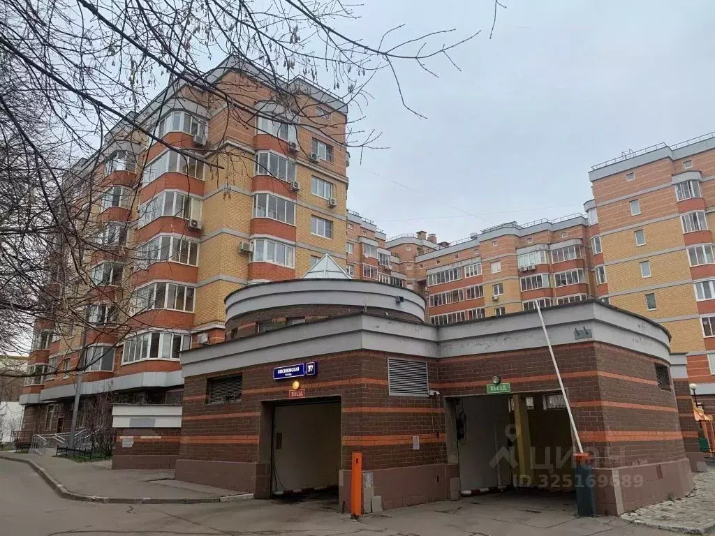 Гараж в Москва Люсиновская ул., 37 (17 м) - Фото 0