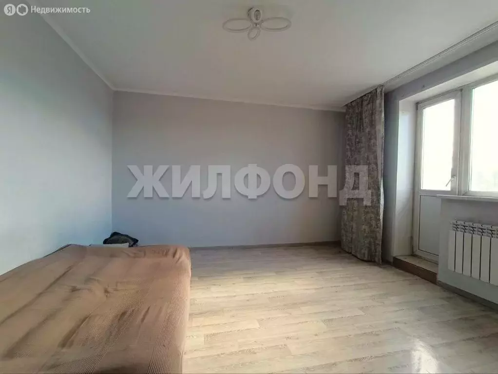 1-комнатная квартира: Кызыл, Улуг-Хемская улица, 12А (33 м) - Фото 0