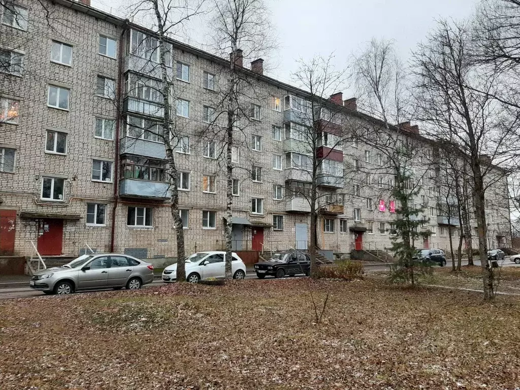 1-к кв. Ярославская область, Рыбинск просп. Революции, 58 (30.0 м) - Фото 1