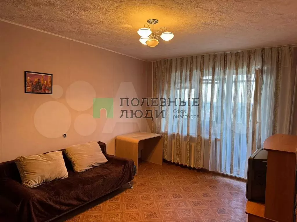 1-к. квартира, 39 м, 9/9 эт. - Фото 0