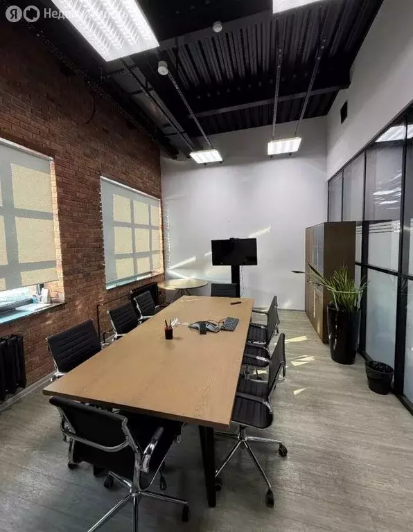 Помещение свободного назначения (2384 м) - Фото 1